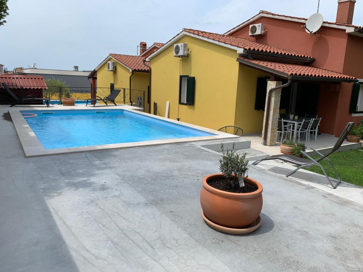 Kamenjak Volme, Cousy House With Pool Banjole Exteriér fotografie